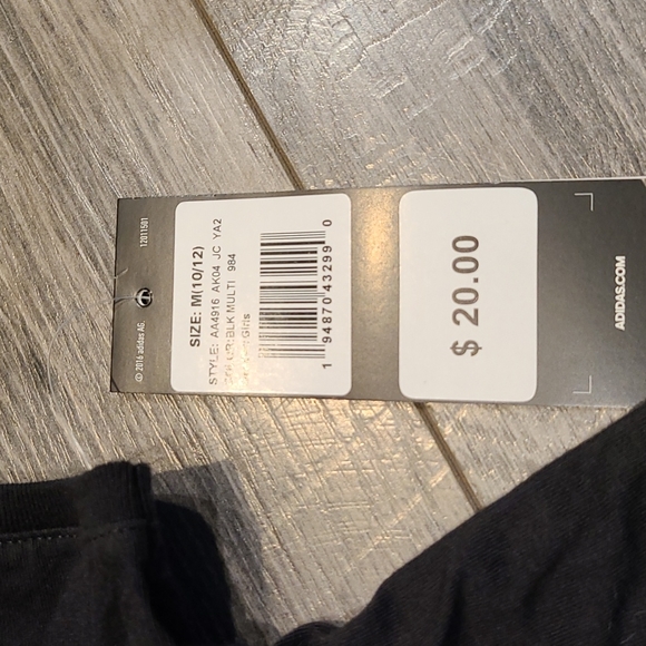 Adidas Girls sz M (10/12) 100% cotton Tshirt NWT - Picture 3 of 6